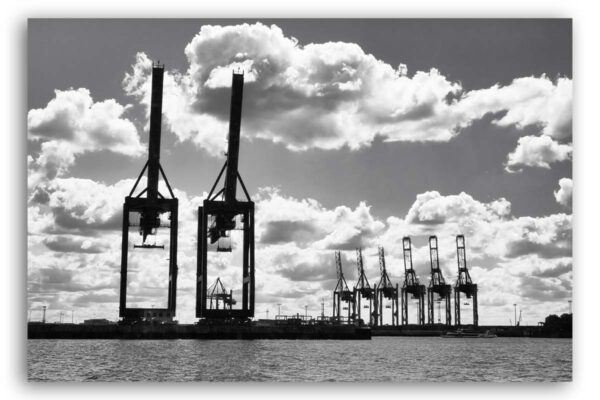 Hamburg Foto Hafenkran schwarzweiß