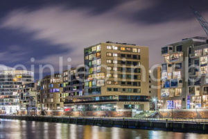 Alu Dibond, Acryl: Panorama Hafencity Hamburg Leinwand