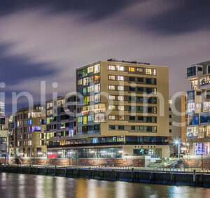 Alu Dibond, Acryl: Panorama Hafencity Hamburg Leinwand