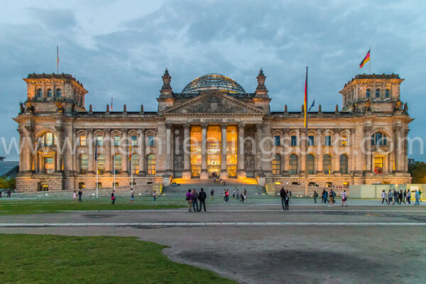 Reichstag Berlin zur blauen Stunde Leinwand, Acryl, Alu Dibond, Poster